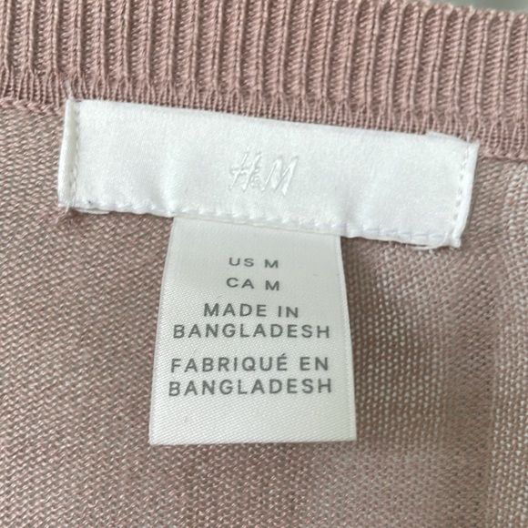H&M pink sweater - Picture 3 of 5